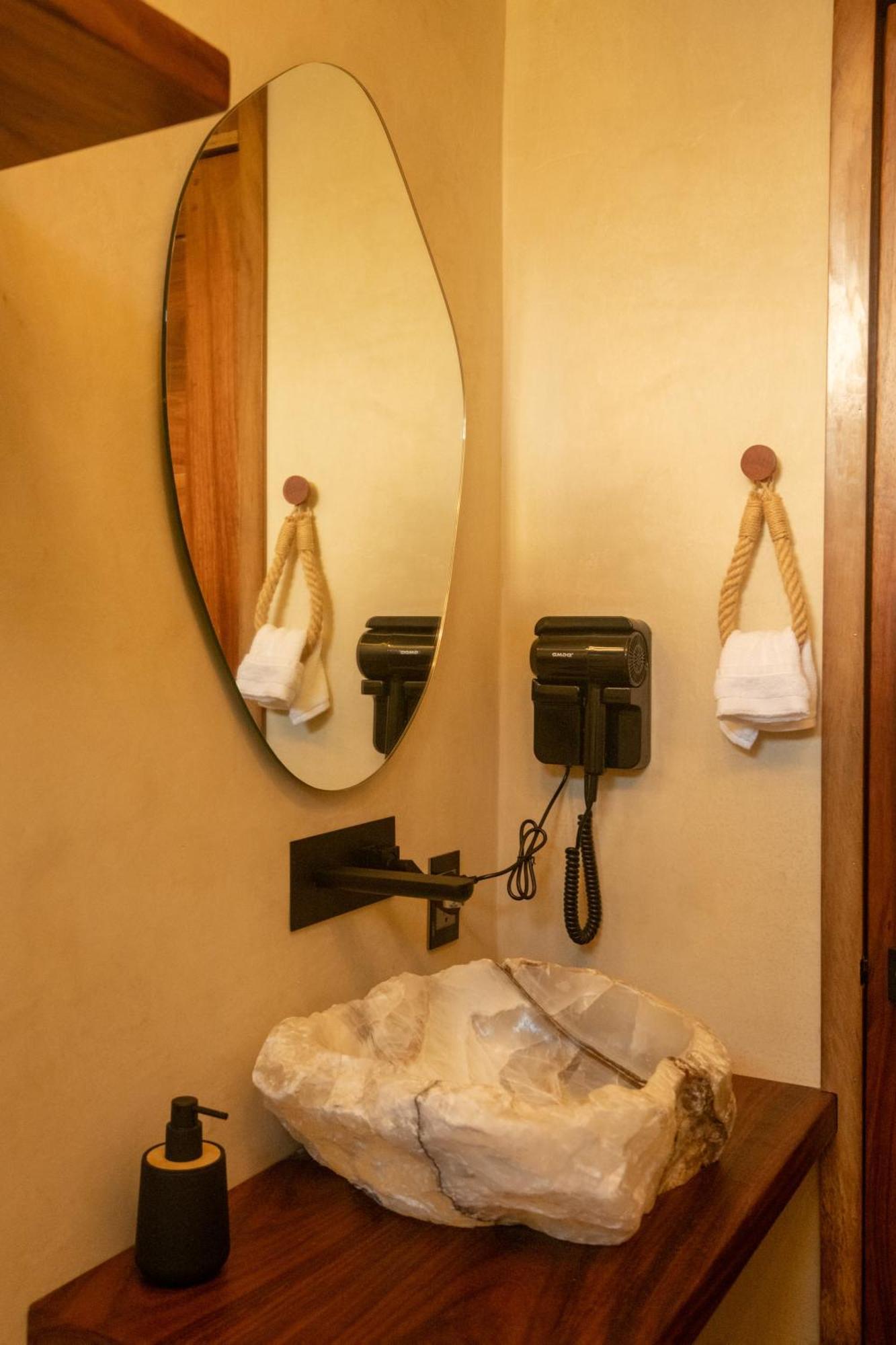 Mantra Hotel Boutique Пуэрто-Эскондидо Экстерьер фото